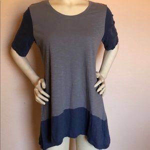 LOGO by Lori Goldstein shirt